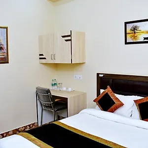 Kb Palace ** Varanasi